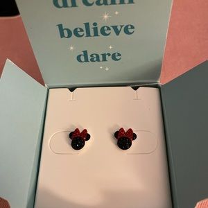 Origami Owl Minnie earrings